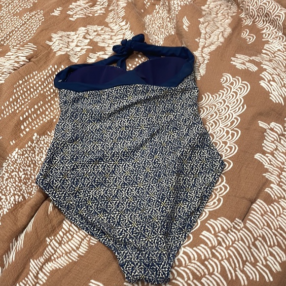 Niptuck swimsuit 🩱 in size USA 8 - Picture 2 of 5